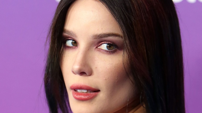 Halsey close up on red carpet