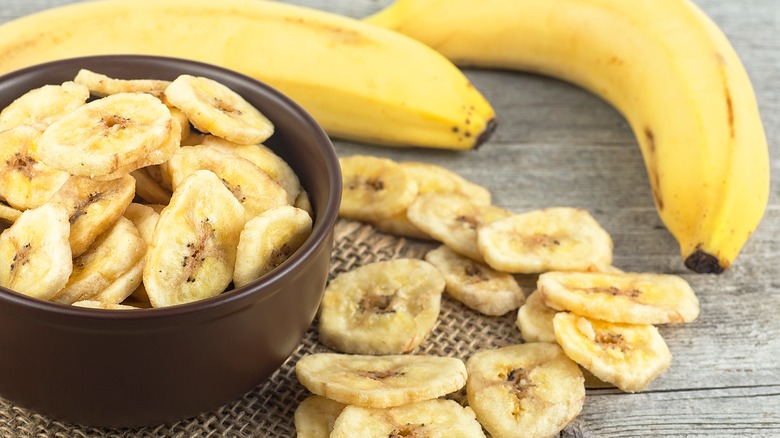 A bowl of banana chips