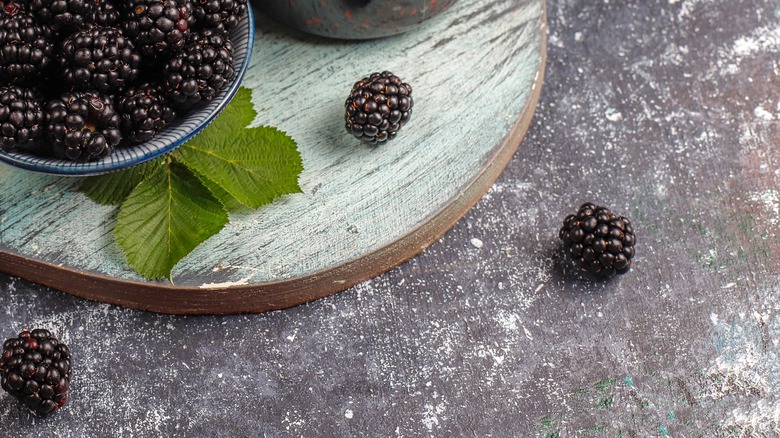 pot of blackberries