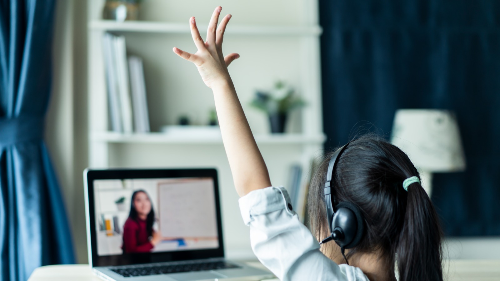 There Are Mental Health Benefits To Kids Keeping Cameras Off In Zoom ...