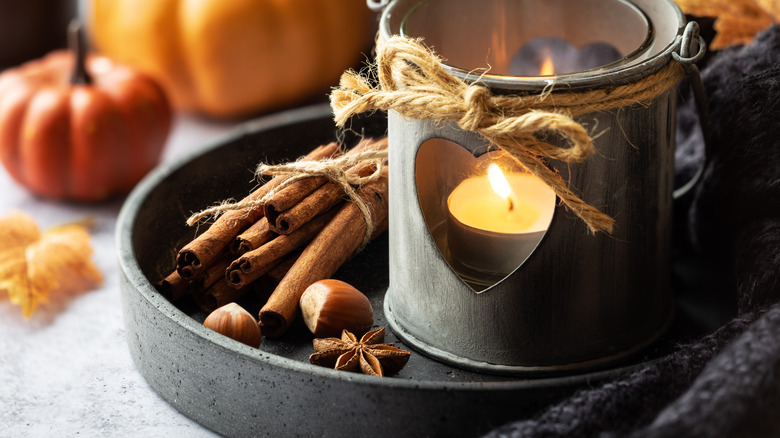 cinnamon candle