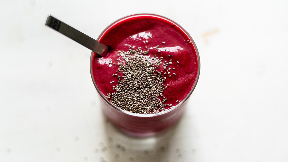 beet smoothie with chia seeds