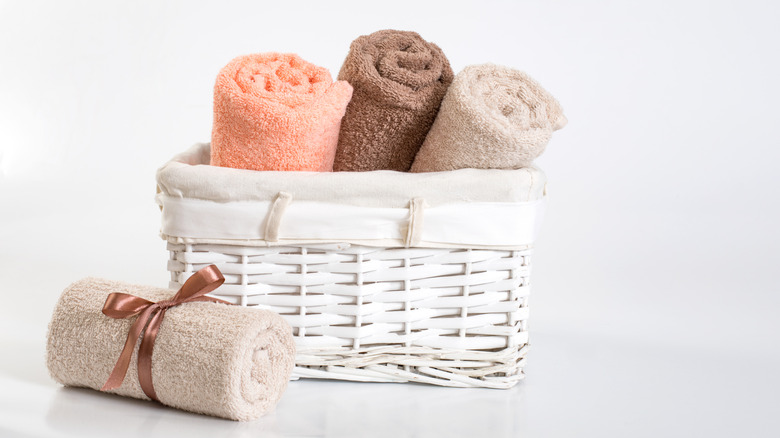 A basket of towels