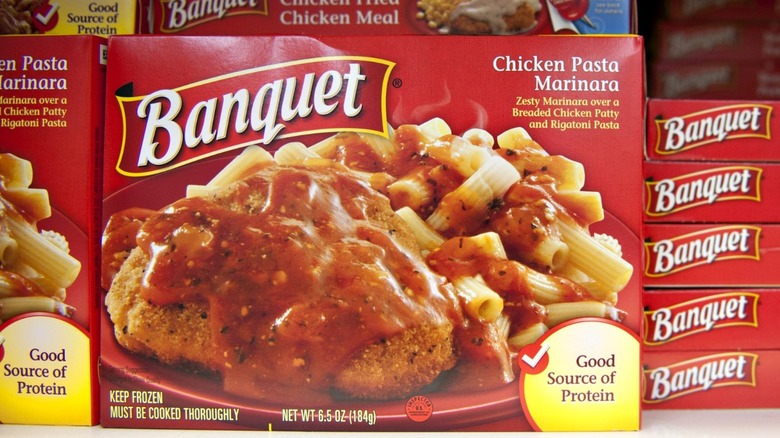 banquet frozen chicken pasta marinara meal