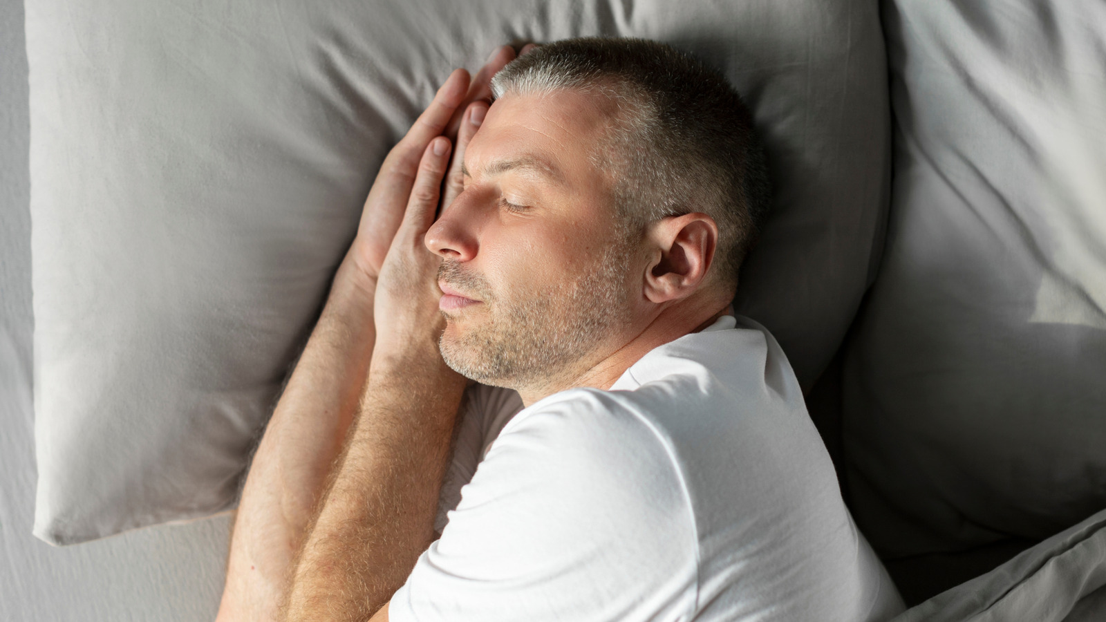 <a href="https://www.healthdigest.com/1817531/sleep-apnea-disorder-increase-high-blood-pressure-risk/" target="_blank">This Sleep Disorder Increases Your Risk Of High Blood Pressure</a>