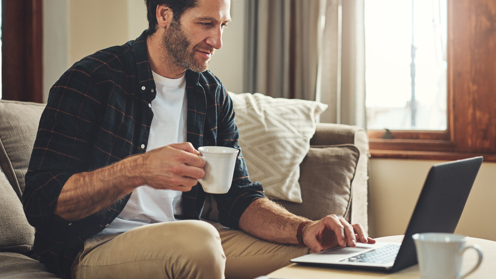 <a href="https://www.healthdigest.com/1937684/drink-dark-roast-coffee-prevent-heartburn/" target="_blank">This Type Of Coffee May Help Prevent Unnecessary Heartburn</a>