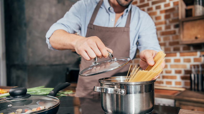 Man cooking pasta 