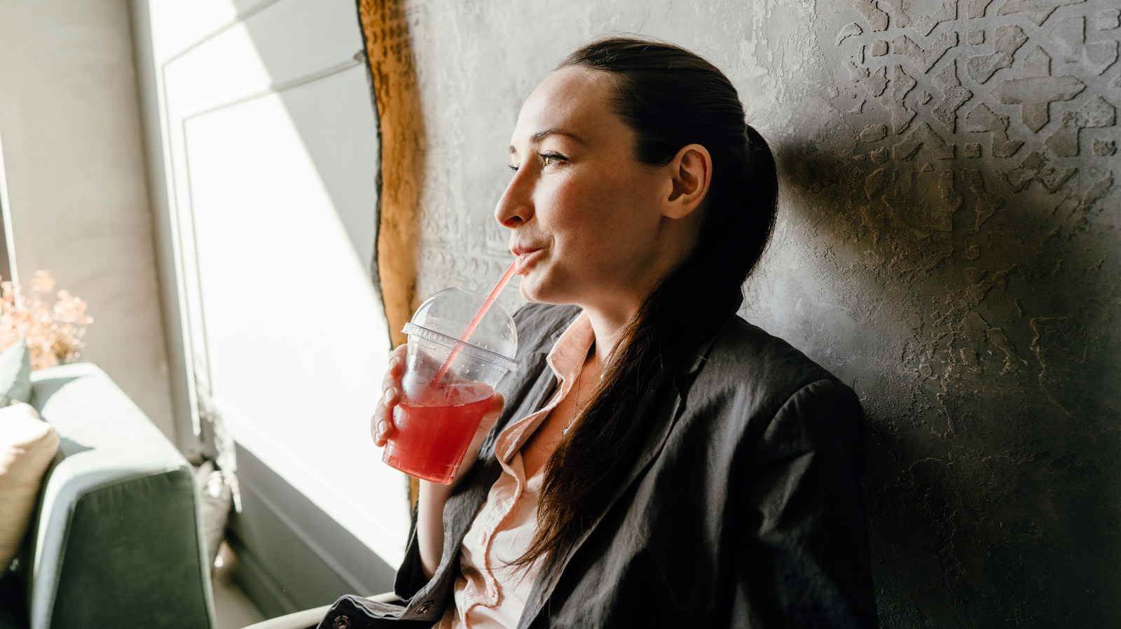 <a href="https://www.healthdigest.com/1808596/cranberry-juice-prevent-diseases/" target="_blank">Unexpected Diseases Cranberry Juice Can Help Prevent</a>