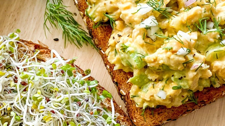 Vegan chickpea egg salad on bread