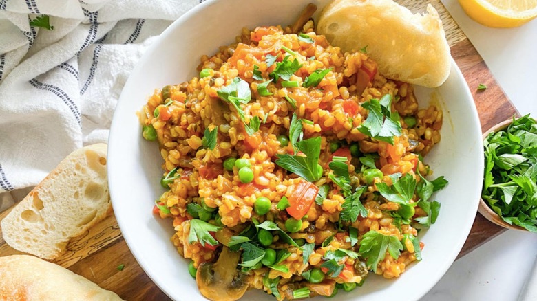 vegan paella in bowl