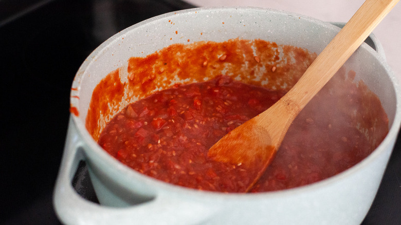 tomato mixture in pot