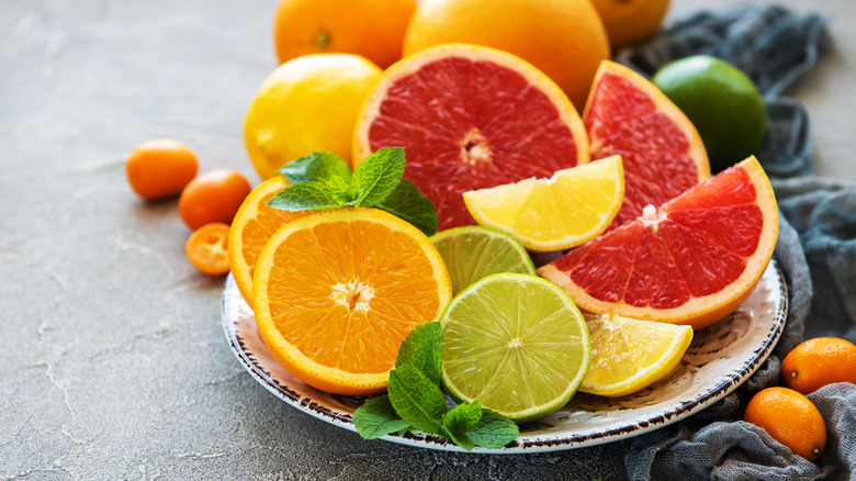 plate of citrus fruits