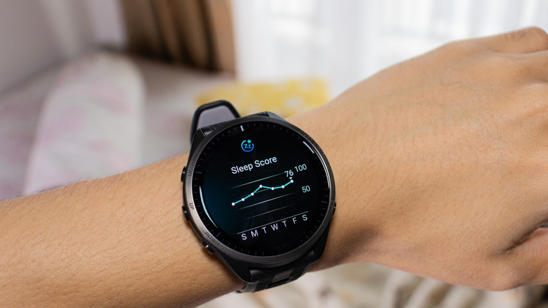 Smart watch with sleep tracker