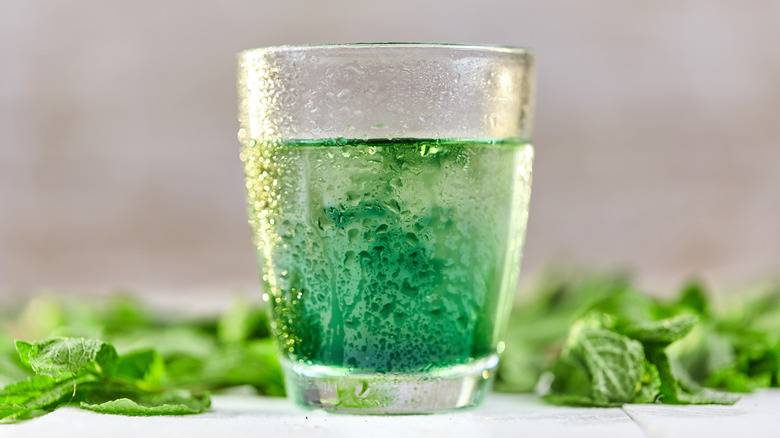 Liquid chlorophyll dissolving in water