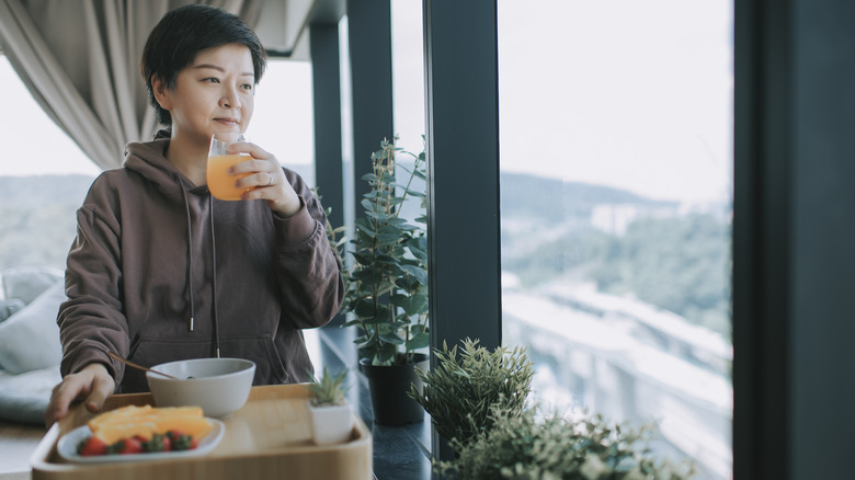 Eating mindfully