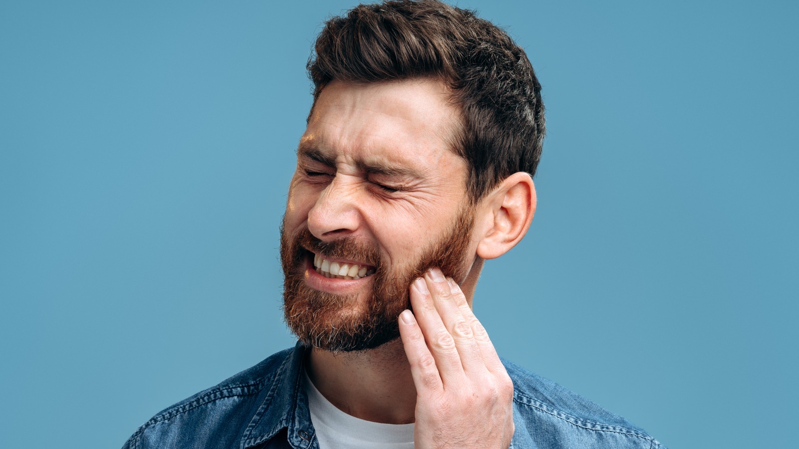 What Causes An Uneven Jaw?