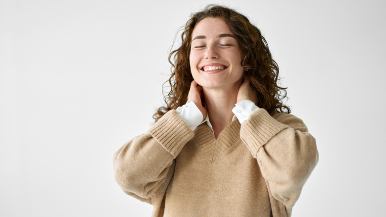 woman without pain in neck