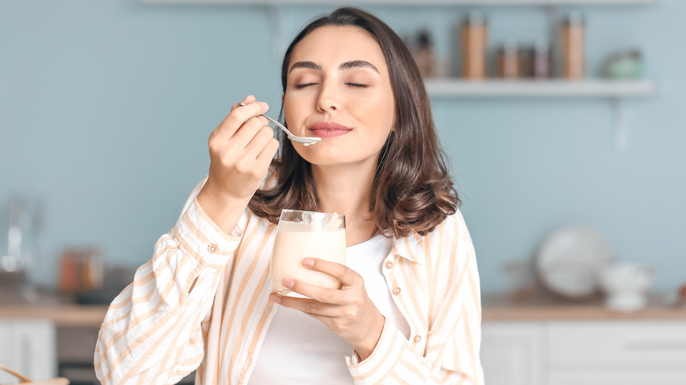 What Happens To Your Body When You Eat Yogurt Daily