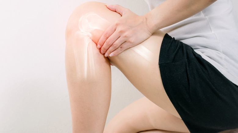 Woman with leg pain