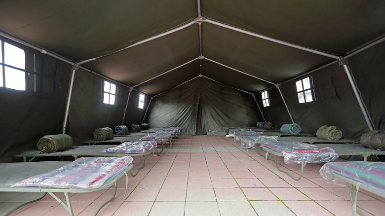 Emergency storm shelter