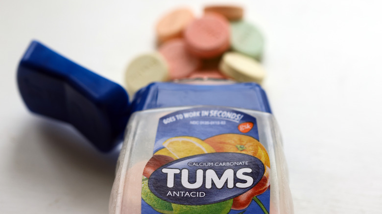 Bottle of Tums antacid