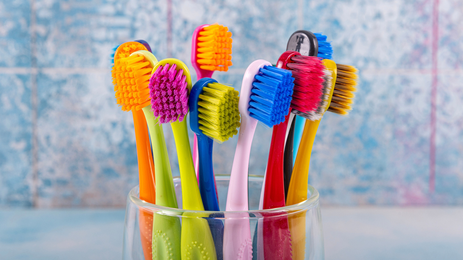 <a href="https://www.healthdigest.com/2225910/what-is-lifespan-toothbrush/" target="_blank">What Is The Lifespan Of A Toothbrush?</a>