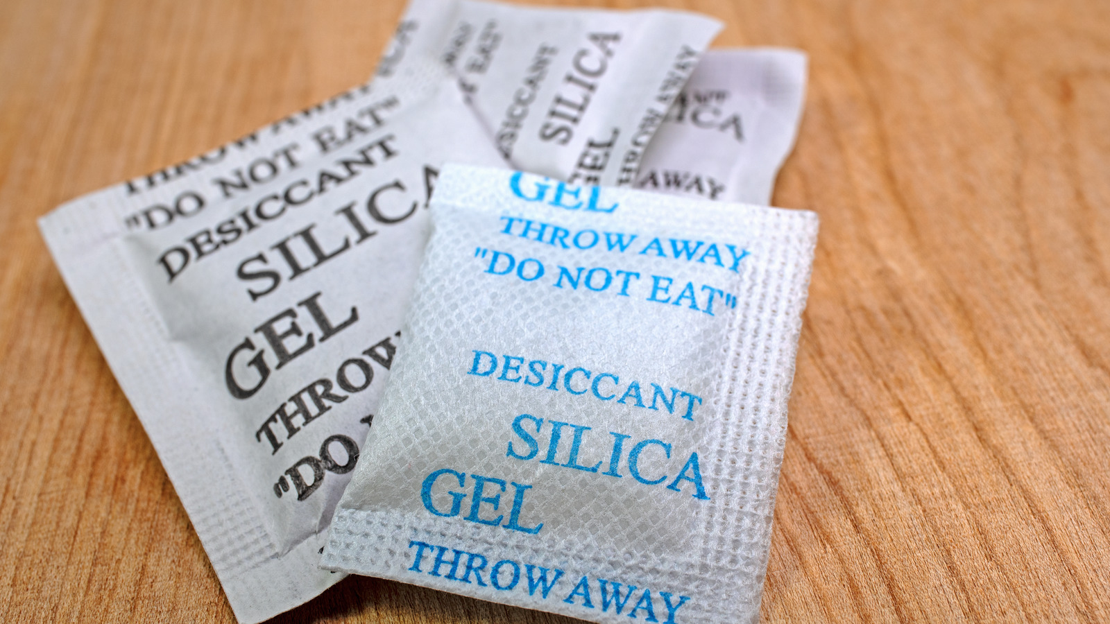 What Happens If A Dog Eat Silica Gel