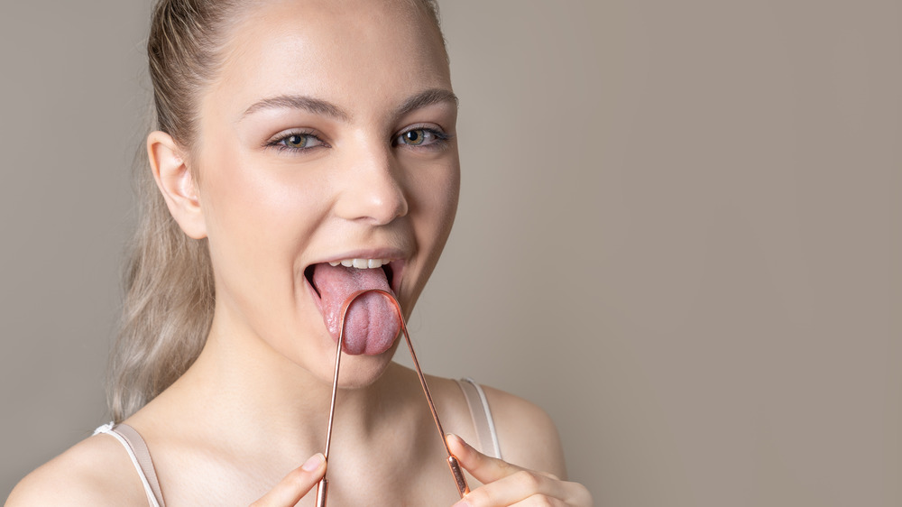 Tongue scraper