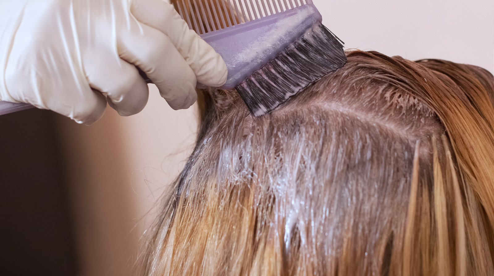 What To Do If Your Scalp Burns After Bleaching Your Hair What To Do If Your Scalp Burns After Bleaching Your Hair