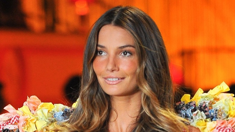 lily aldridge modeling victoria's secret