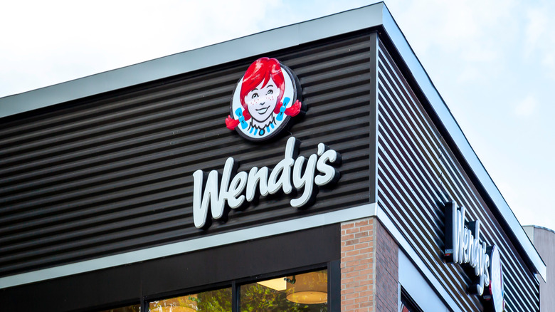 Wendy's fast food restaurant