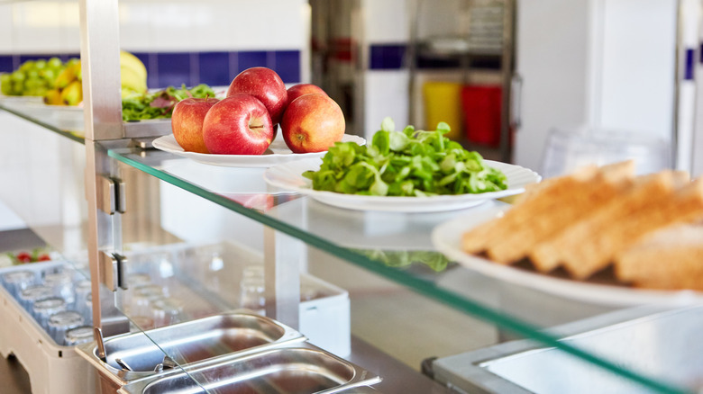 school lunch line