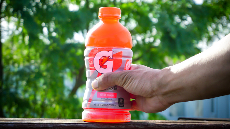 Man holding Gatorade