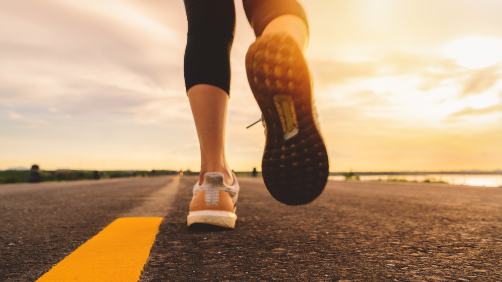 person running, shoe closeup