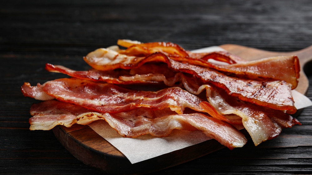 plate of bacon