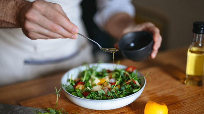 Adding a salad dressing