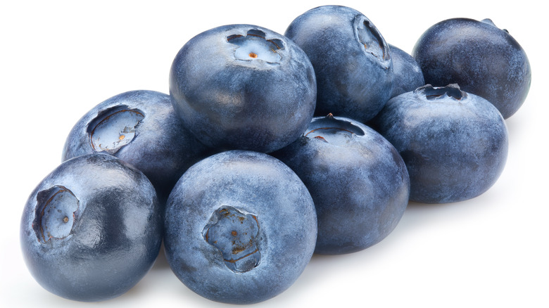 close-up of blueberries