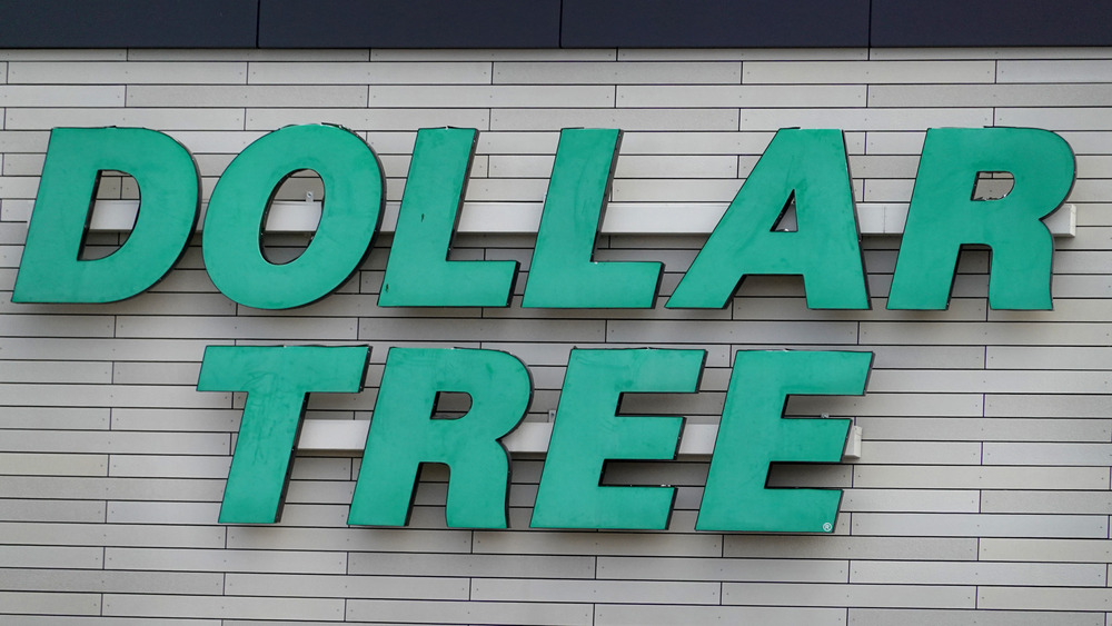 Dollar Tree Sign