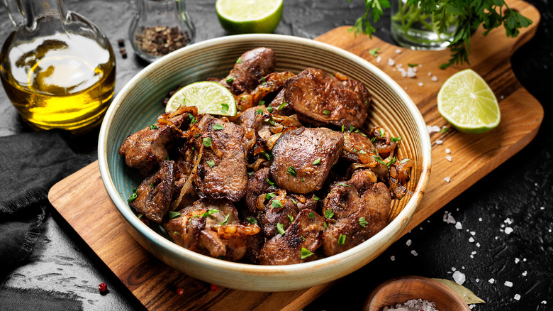 liver meat in bowl