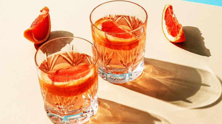 Two glasses of grapefruit juice